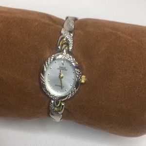 Ladies watch, gold and silver